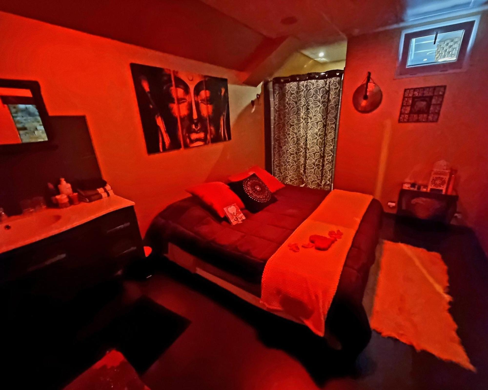 Love Room, Les Nuitees Secretes De Rouen Darnétal Exterior photo
